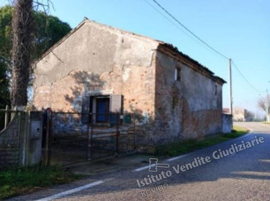 casa indipendente in vendita a Lendinara in zona Molinella