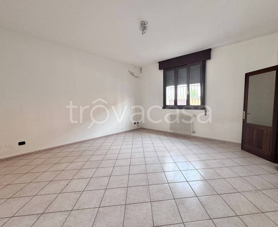 casa indipendente in vendita a Lendinara