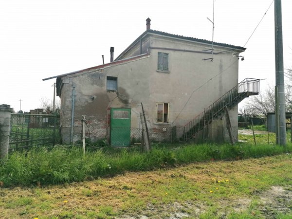 casa indipendente in vendita a Lendinara