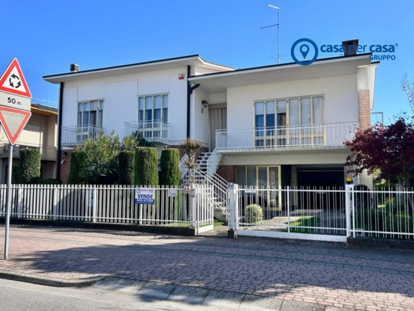 casa indipendente in vendita a Lendinara