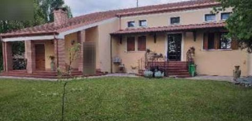 casa indipendente in vendita a Lendinara