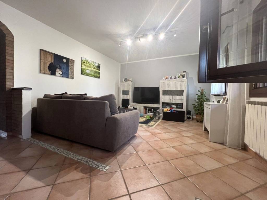 casa indipendente in vendita a Lendinara