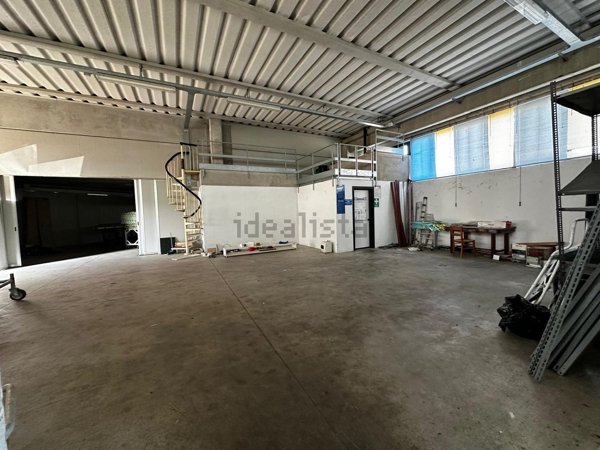 locale di sgombero in vendita a Lendinara