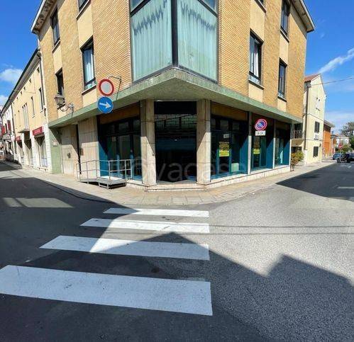 negozio in vendita a Lendinara