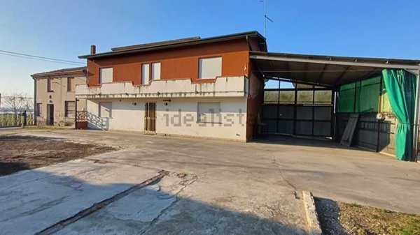 casa indipendente in vendita a Lendinara