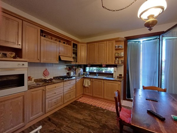 casa indipendente in vendita a Lendinara