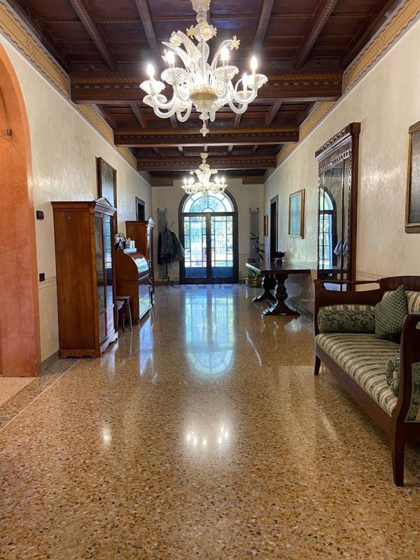 casa indipendente in vendita a Lendinara