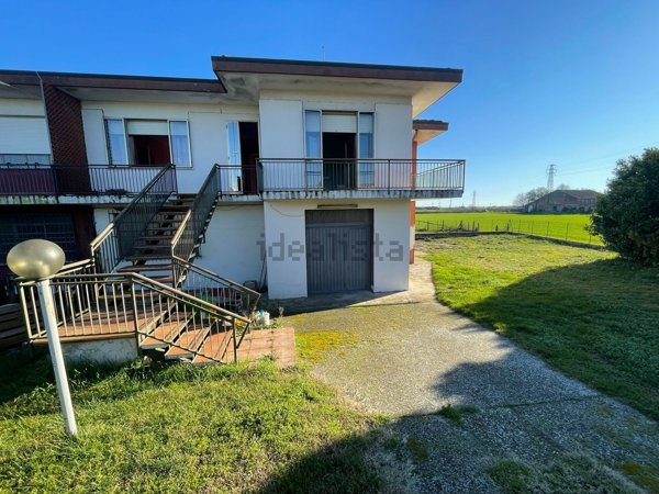 casa indipendente in vendita a Lendinara