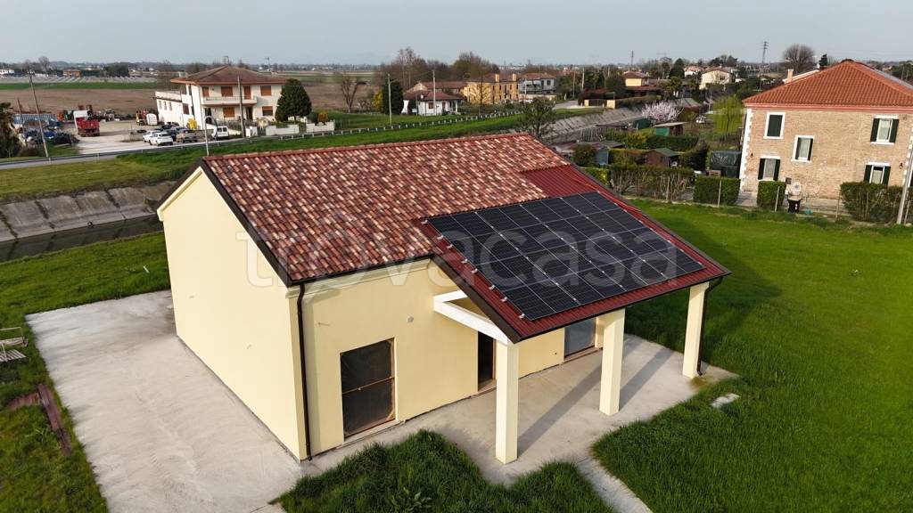 casa indipendente in vendita a Lendinara