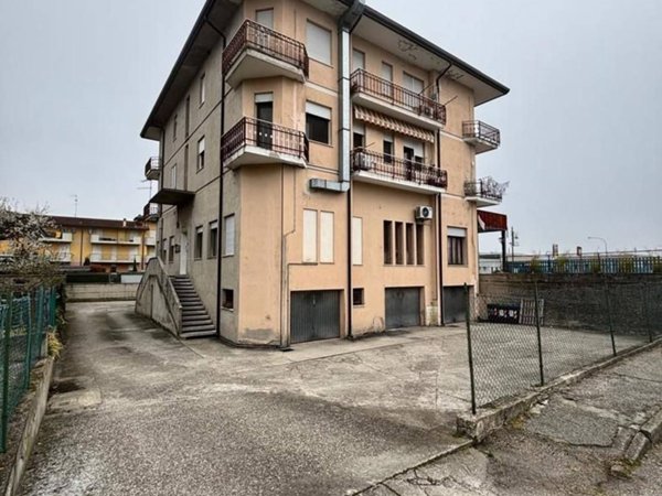 appartamento in vendita a Lendinara