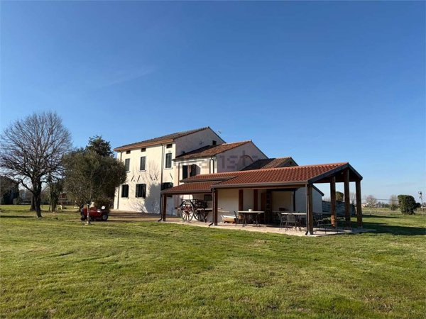 casa indipendente in vendita a Lendinara