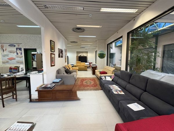 negozio in vendita a Lendinara