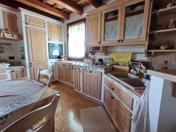 casa indipendente in vendita a Lendinara