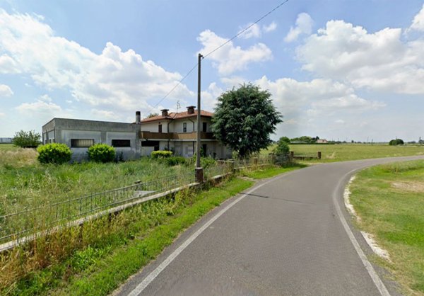 casa indipendente in vendita a Lendinara