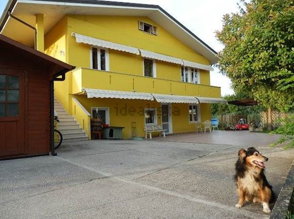 casa indipendente in vendita a Lendinara in zona Rasa