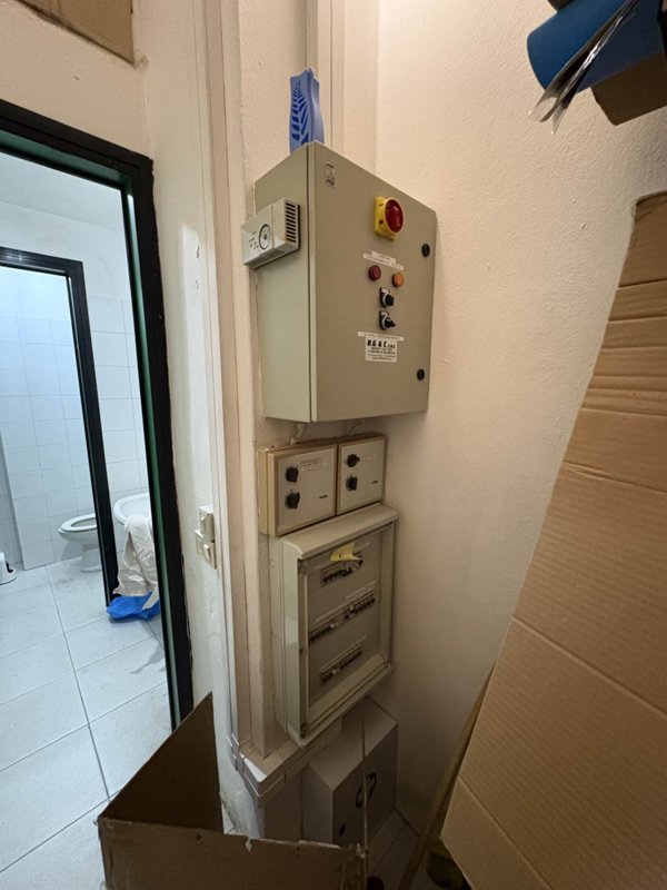 negozio in vendita a Lendinara in zona Rasa
