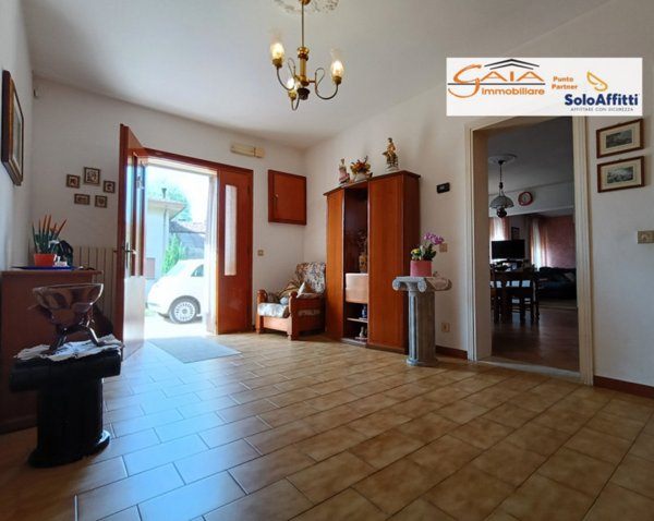 casa indipendente in vendita a Lendinara in zona Rasa