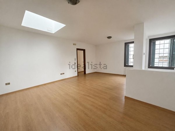 appartamento in vendita a Lendinara in zona Rasa
