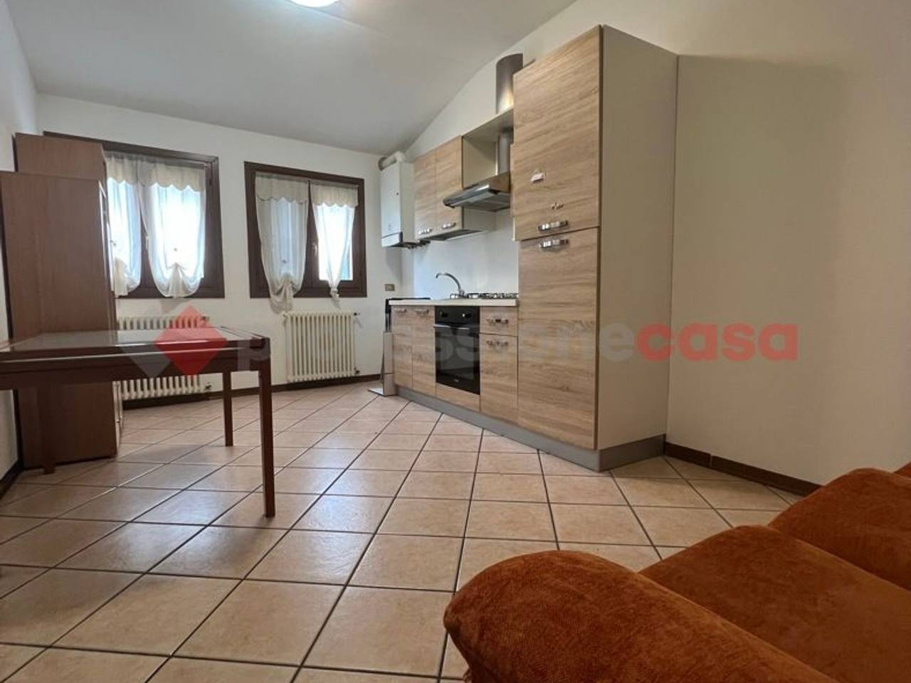 appartamento in vendita a Lendinara in zona Rasa