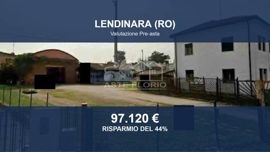 locale commerciale in vendita a Lendinara in zona Rasa
