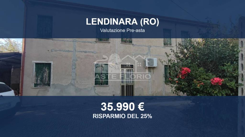 casa indipendente in vendita a Lendinara in zona Saguedo