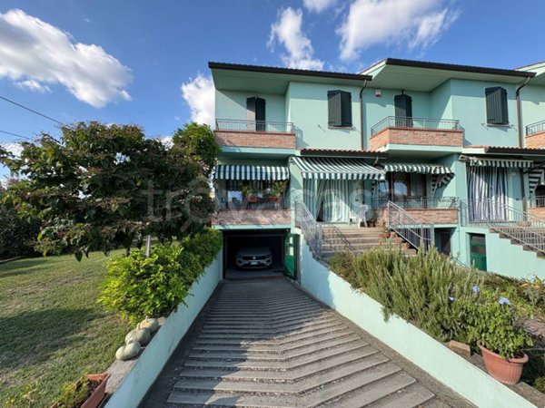 casa indipendente in vendita a Lendinara in zona Saguedo