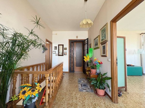 appartamento in vendita a Lendinara in zona Rasa