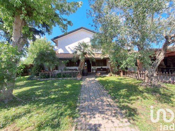 casa indipendente in vendita a Loreo