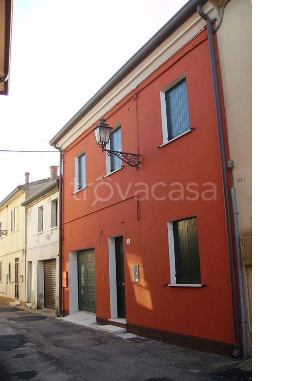 casa indipendente in vendita a Loreo