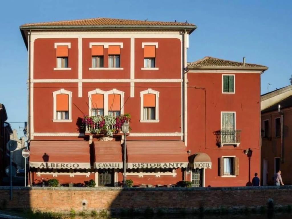 intera palazzina in vendita a Loreo