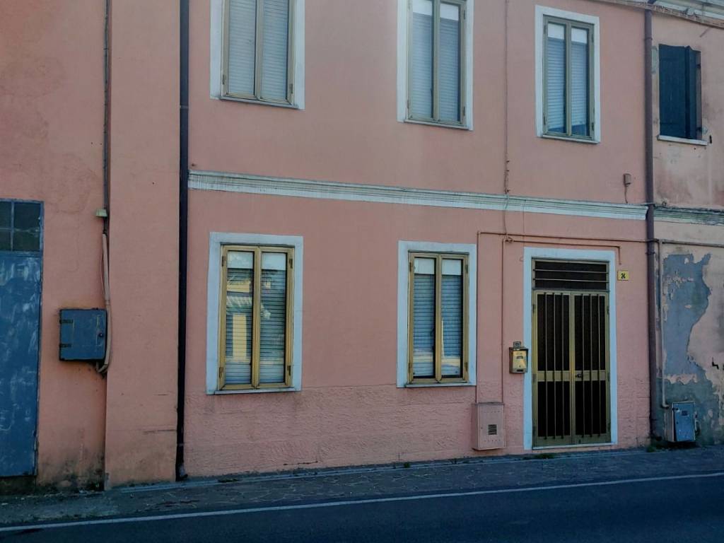 casa indipendente in vendita a Loreo