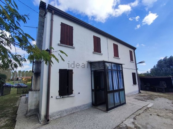 casa indipendente in vendita a Loreo