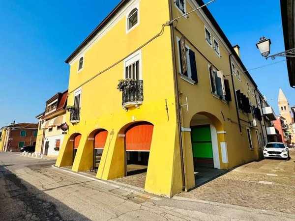 casa indipendente in vendita a Loreo