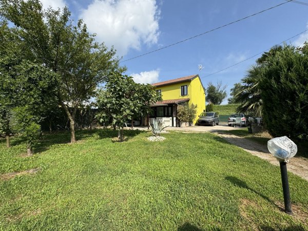 casa indipendente in vendita a Loreo