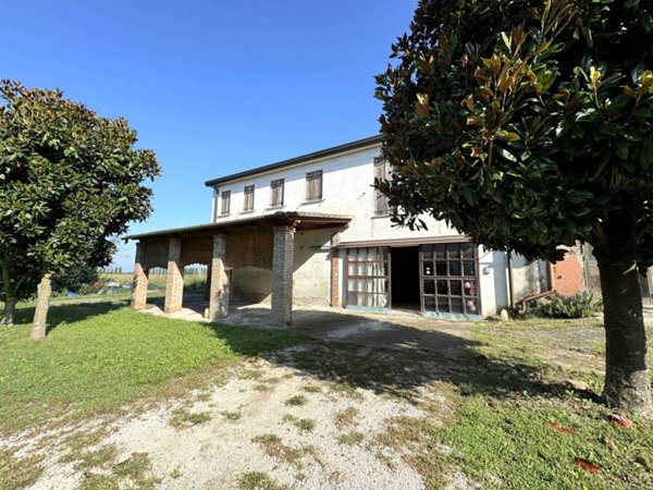 casa indipendente in vendita a Loreo