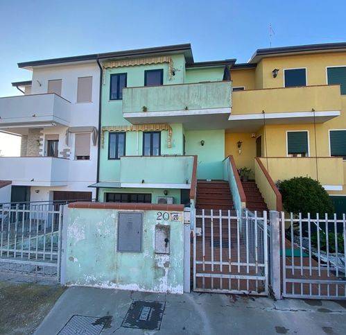 casa indipendente in vendita a Loreo