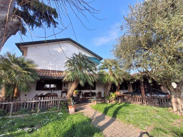 casa indipendente in vendita a Loreo