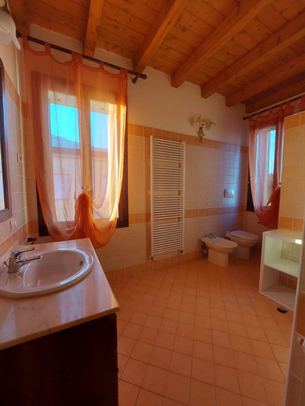 casa indipendente in vendita a Lusia