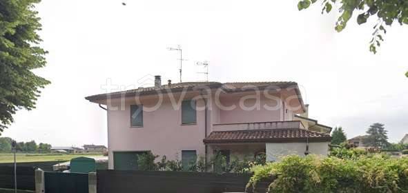 casa indipendente in vendita a Lusia in zona Cavazzana