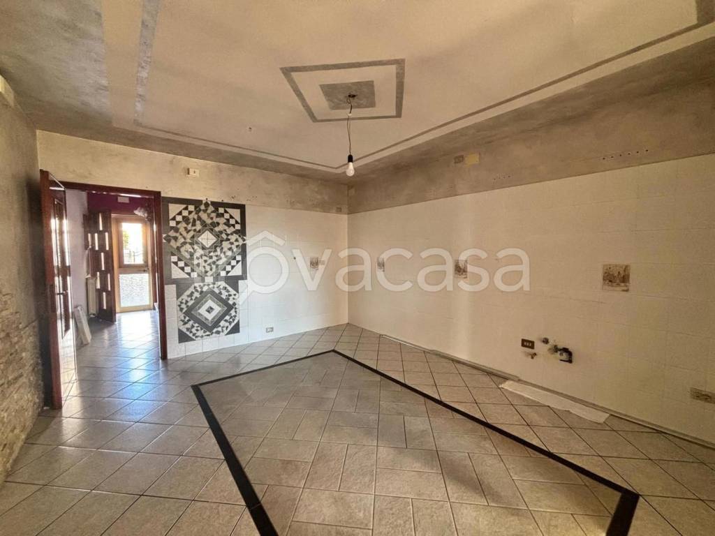 casa indipendente in vendita a Lusia in zona Cavazzana