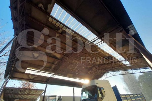 capannone in vendita a Lusia