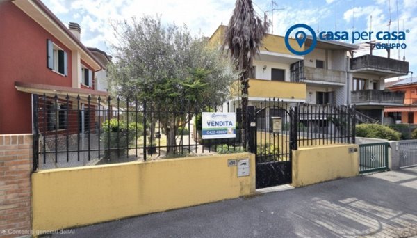 casa indipendente in vendita a Lusia