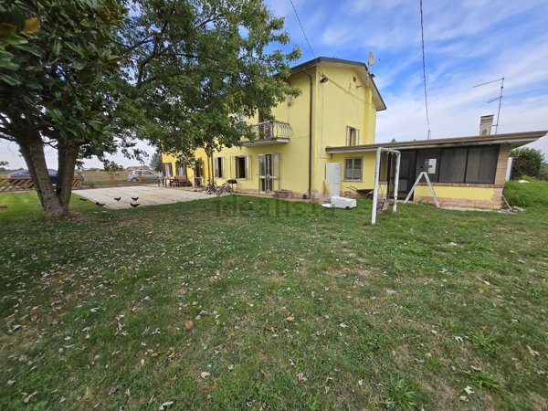 casa indipendente in vendita a Melara