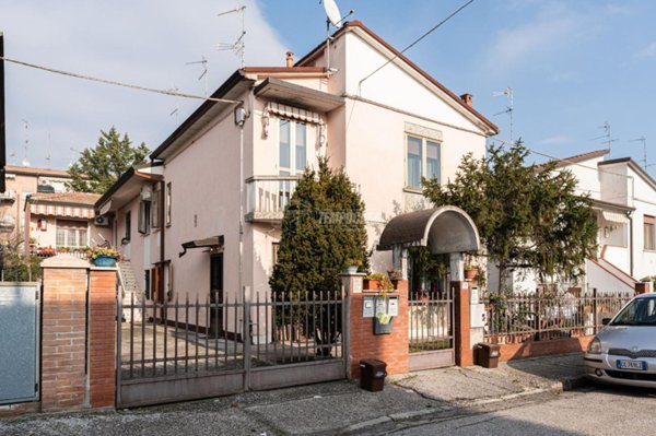 appartamento in vendita ad Occhiobello in zona Santa Maria Maddalena