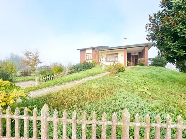 casa indipendente in vendita ad Occhiobello