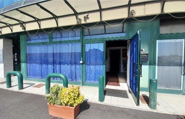 negozio in vendita ad Occhiobello