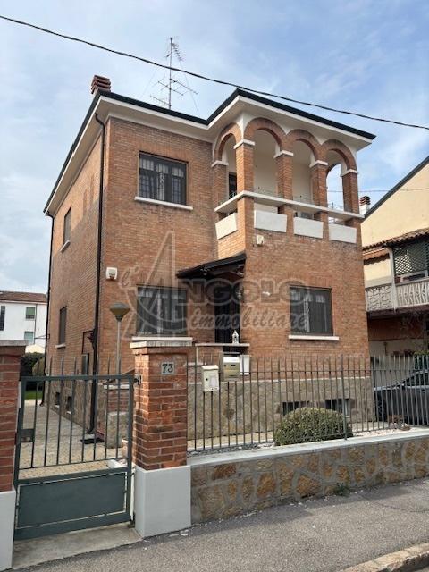 casa indipendente in vendita ad Occhiobello