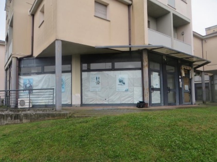 negozio in vendita ad Occhiobello
