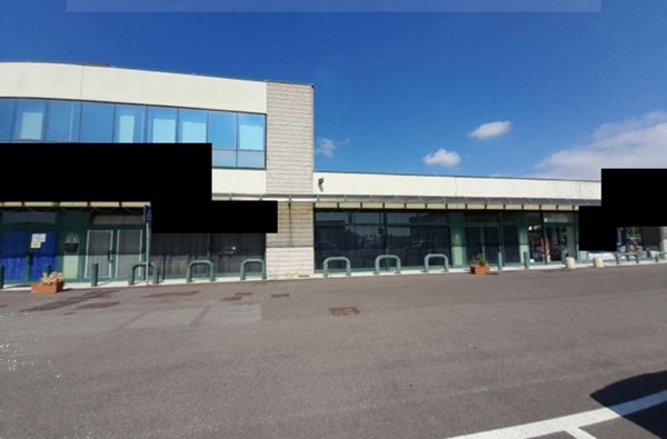 negozio in vendita ad Occhiobello
