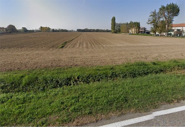 terreno edificabile in vendita ad Occhiobello